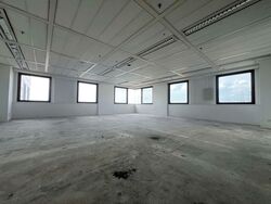 Lippo Centre (D2), Office #586027801